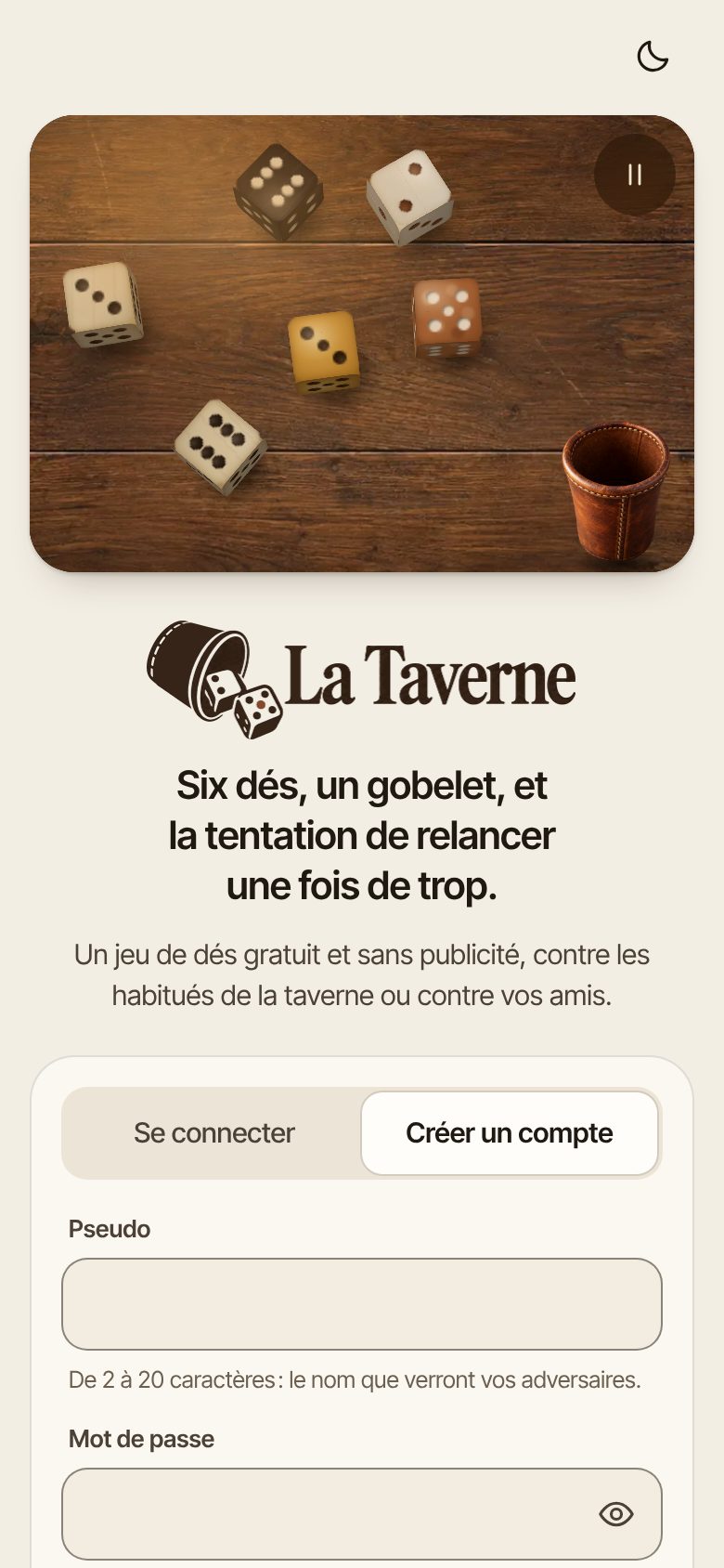 La Taverne sur téléphone : l'accueil, des dés sur une table en bois à côté du gobelet de cuir, le logo du jeu et la carte pour créer un compte